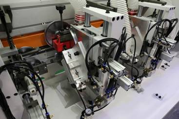 Automatic-band-change-edge-banding-machine