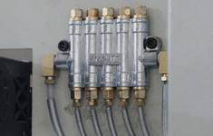 Automatic-oil-filling