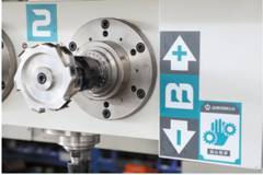 Tool-magazine-transmission-mechanism