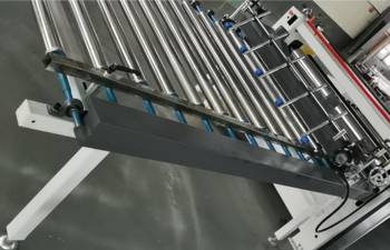 Delivery conveyor