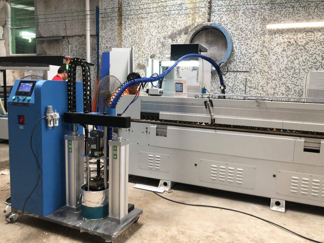 Single colr PUR-glue-machine-for-edge-banding-machine
